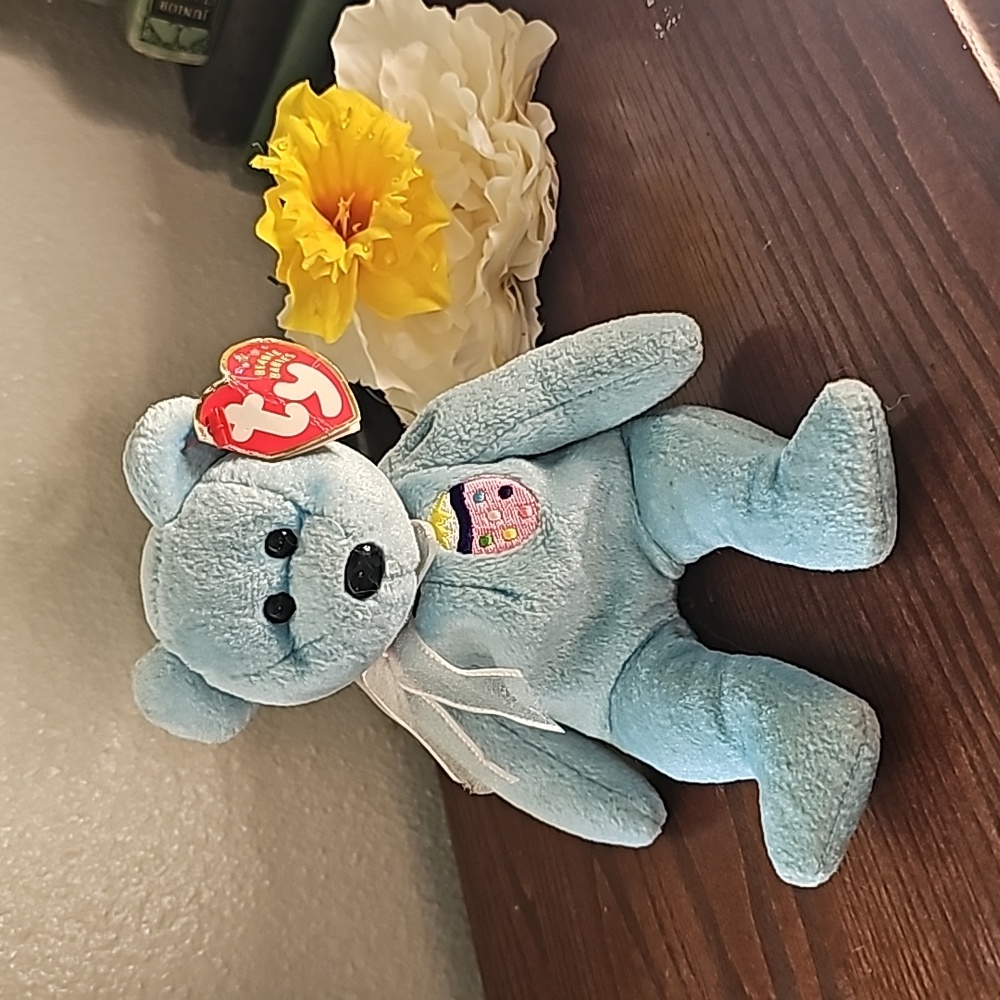 Ty Beanie Babies Eggs II, August 15, 2001